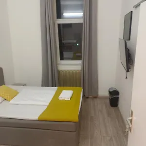  Ostello Speedyrooms
