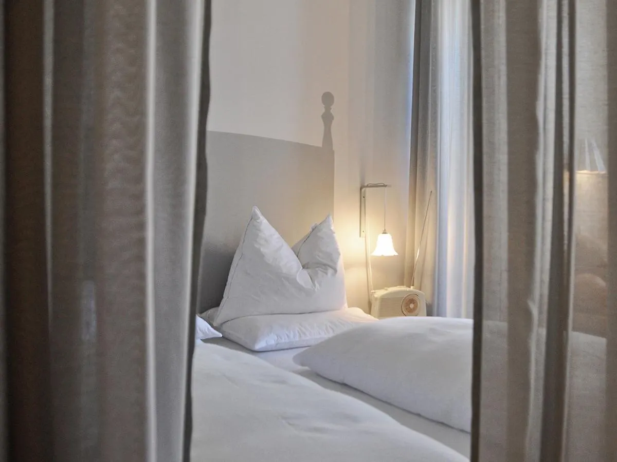 Graetzlhotel Schoenbrunn Vídeň